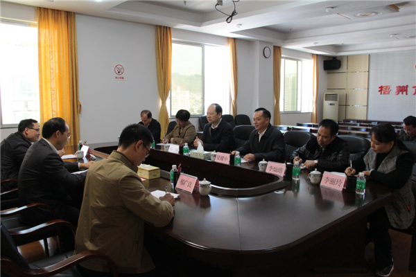 市委常委、組織部部長張惠強到市總工會調(diào)研