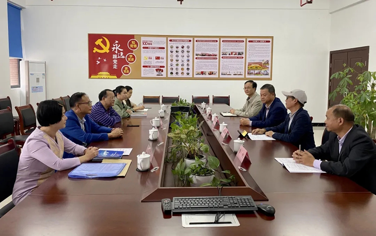 咱們主動“跑起來”，讓職工參保“零跑腿”