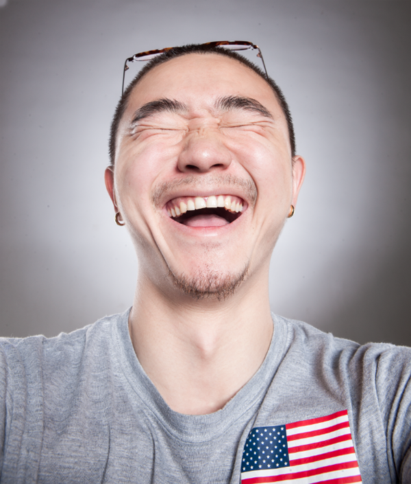 周正，男， 85后攝影師，浙江杭州人